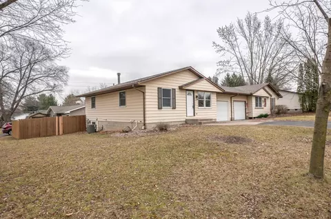 616 Lawrence St, River Falls, WI 54022
