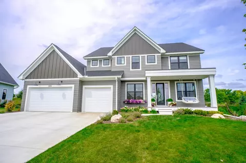 11010 Prairieview Trl N, Lake Elmo, MN 55042