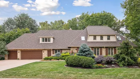 5110 Alfred Rd, Golden Valley, MN 55422