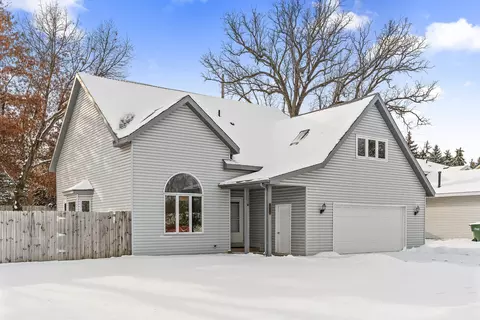 10440 Eagle St NW, Coon Rapids, MN 55433 photo 2