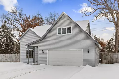 10440 Eagle St NW, Coon Rapids, MN 55433 photo 3
