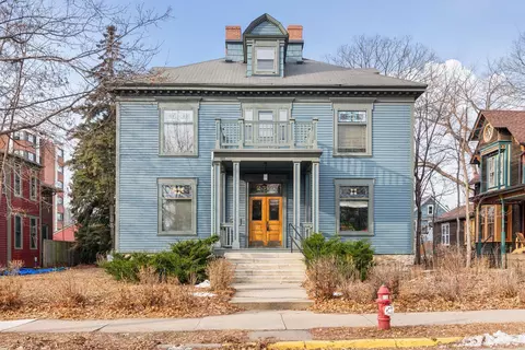 2524 Stevens Ave, Minneapolis, MN 55404