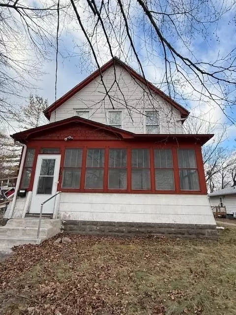 761 Robert St S, Saint Paul, MN 55107