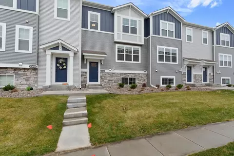 13642 Marsh View Trl, Rogers, MN 55374