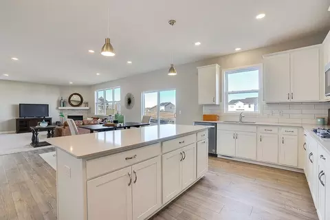 13161 Bauer Dr N, Champlin, MN 55316 photo 4