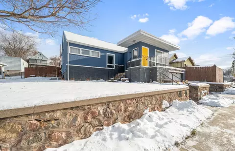 113 6th Ave, Bovey, MN 55709