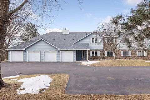 1915 Fox Ridge Dr #D, West Saint Paul, MN 55118