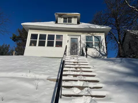 1565 7th St E, Saint Paul, MN 55106