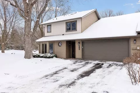 4130 Upland Ln N, Plymouth, MN 55446