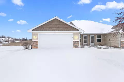 38249 Ewing Ct, North Branch, MN 55056