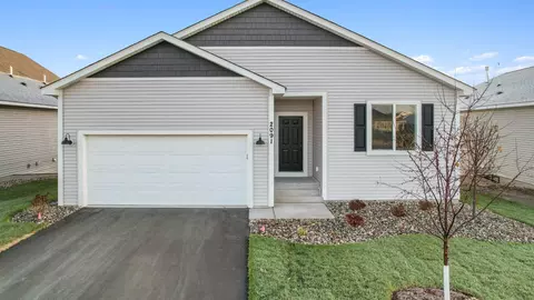 2091 Ridgepointe Dr, Hastings, MN 55033