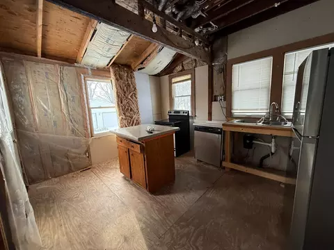 407 E 2nd St, Delavan, MN 56023 photo 5