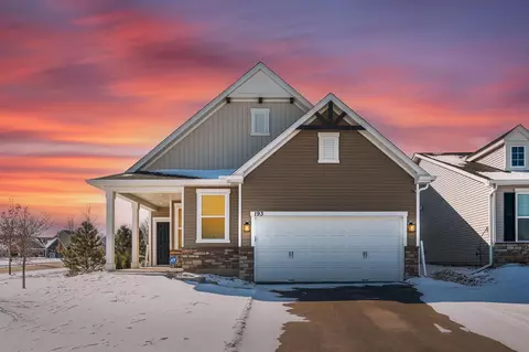 193 Liberty Heights Dr, Chaska, MN 55318