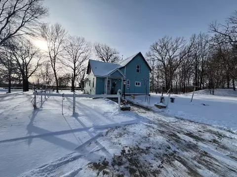 8532 185th St, Little Falls, MN 56345