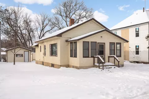 541 Lincoln Ave, South Haven, MN 55382