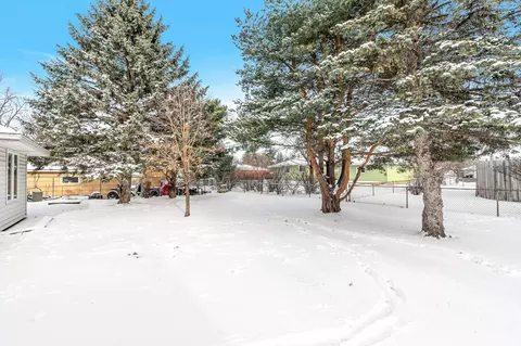 8331 Haeg Dr, Bloomington, MN 55431 photo 37
