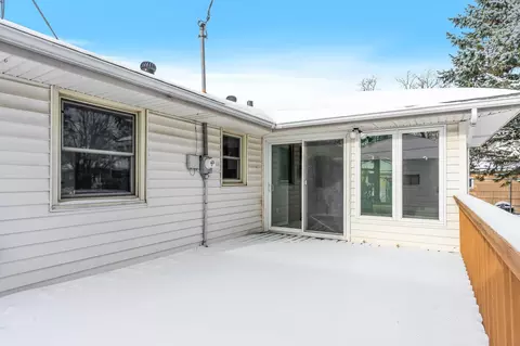 8331 Haeg Dr, Bloomington, MN 55431 photo 32