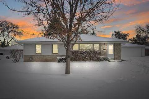 8331 Haeg Dr, Bloomington, MN 55431 photo 38