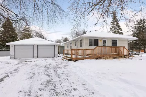 6600 Bethia Ln, Brooklyn Park, MN 55428