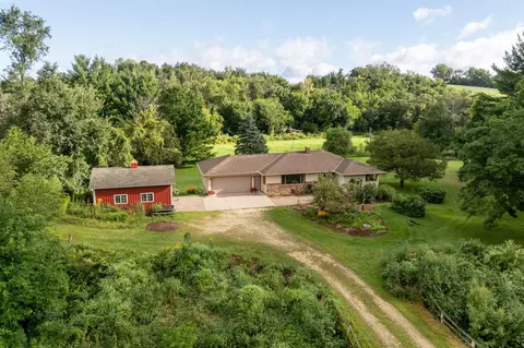 31819 County 7 Blvd, Welch, MN 55089