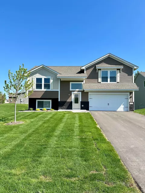 422 Wildflower Ct, Waverly, MN 55390