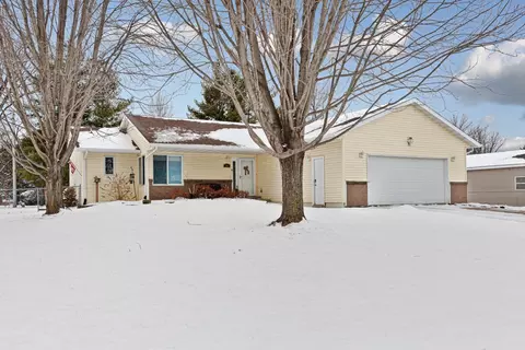 101 3rd Ave NE, Geneva, MN 56035