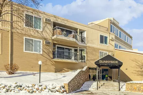 6213 Saint Croix Trl N #207, Stillwater, MN 55082