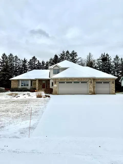11947 Idaho Ave N, Champlin, MN 55316