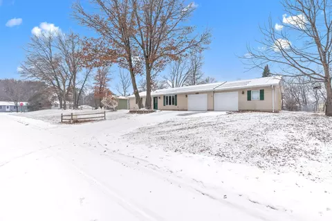 26214 7th St W, Zimmerman, MN 55398