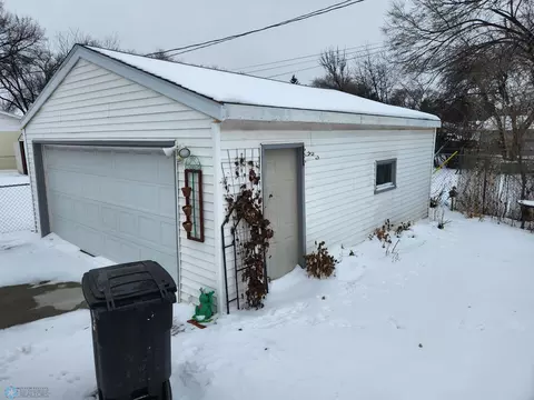 2209 5th Ave S, Fargo, ND 58103 photo 28
