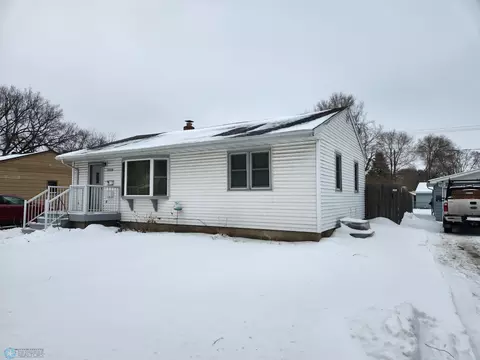 2209 5th Ave S, Fargo, ND 58103 photo 2