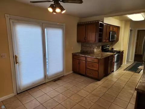 2209 5th Ave S, Fargo, ND 58103 photo 8