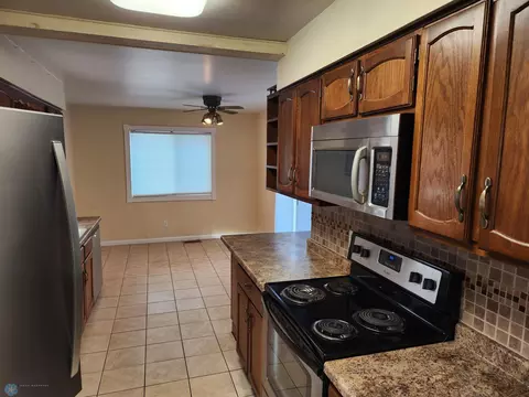 2209 5th Ave S, Fargo, ND 58103 photo 6