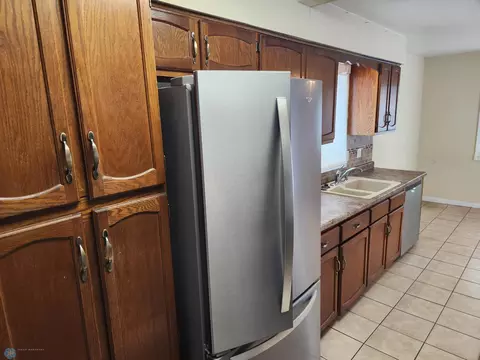 2209 5th Ave S, Fargo, ND 58103 photo 5