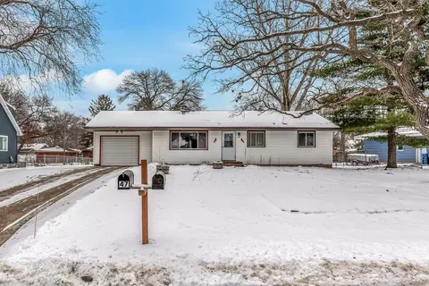 47 102nd Ln NW, Coon Rapids, MN 55448