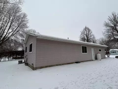 1009 Olena Ave SE, Willmar, MN 56201 photo 7
