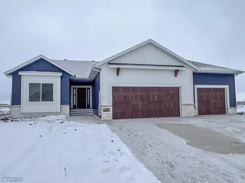 8320 59 St S, Horace, ND 58047