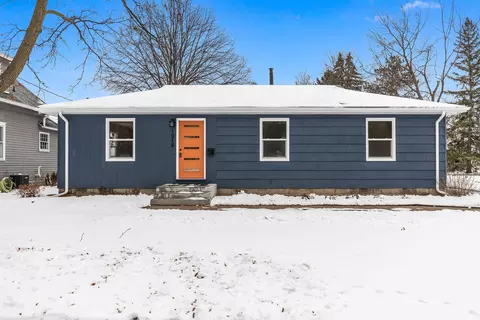 1018 Summit Ave, South Saint Paul, MN 55075