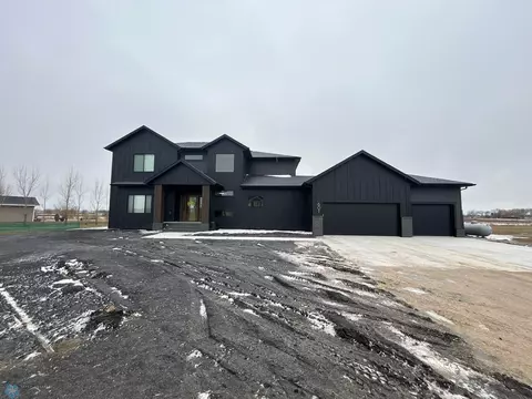 601 Blaine St N, Colfax, ND 58018