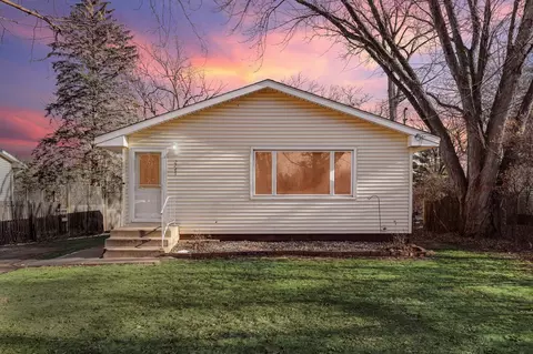 2745 Hayward Ave N, Oakdale, MN 55128