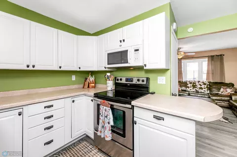 705 17th St S, Fargo, ND 58103 photo 6