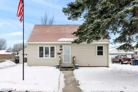 705 17th St S, Fargo, ND 58103 photo 33
