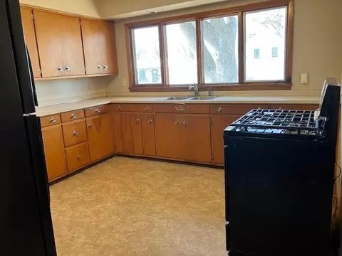 Kitchen - 400 7th Ave SE, Waseca, MN 56093 photo 1 of 2