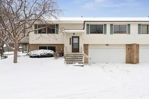 11828 Vintage St NW, Coon Rapids, MN 55433