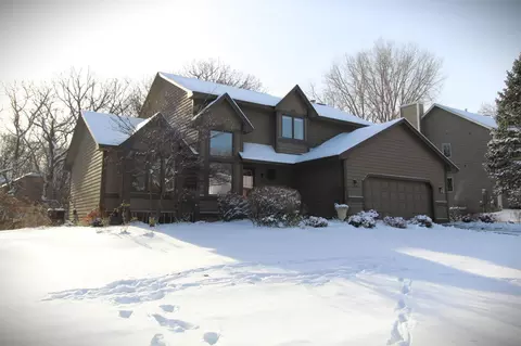 7412 Upper 136th St W, Apple Valley, MN 55124