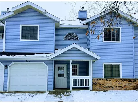 4111 3rd St NE #204NE, Columbia Heights, MN 55421