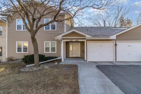 1797 12 County Road E #29, White Bear Lake, MN 55110