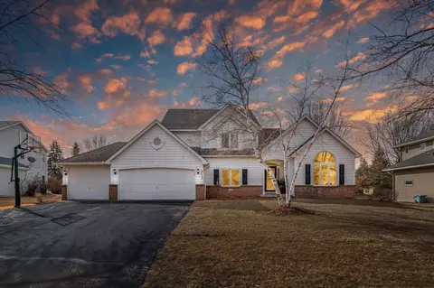 2117 Majestic Way, Chanhassen, MN 55317