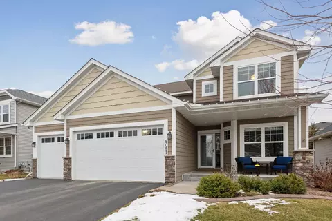 9091 Degler Cir, Chanhassen, MN 55317