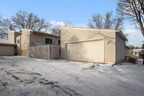 5602 W Bavarian Pass, Fridley, MN 55432